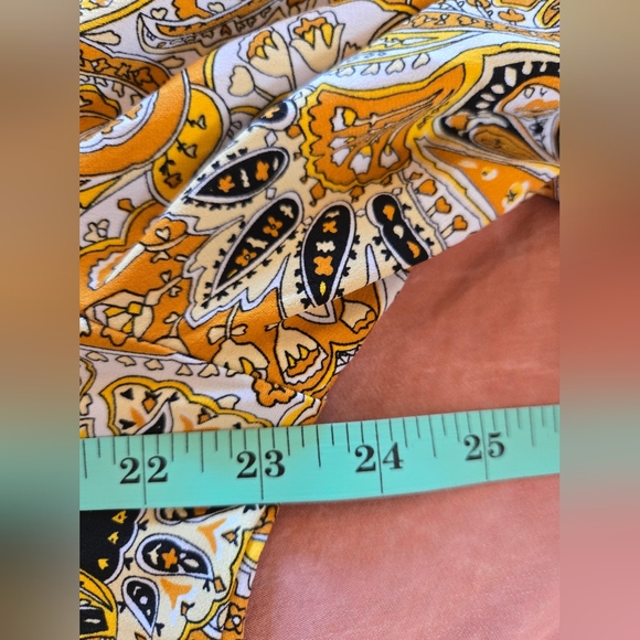 Michael Kors | Paisley V-Neck Women's Top, Size L - Picture 5 of 9